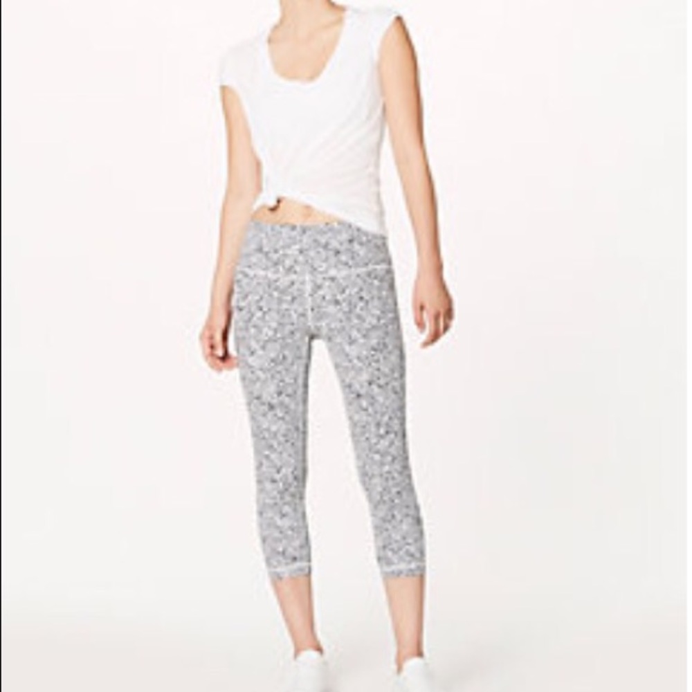 Lululemon Wunder Under Crop